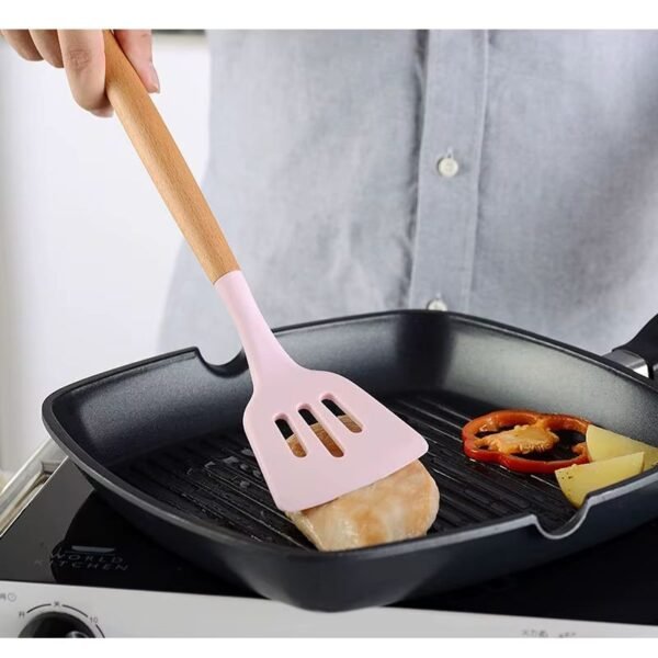 1 piece Pink Wooden Handle Silicone Kitchen Utensil – Non-Stick Spatula